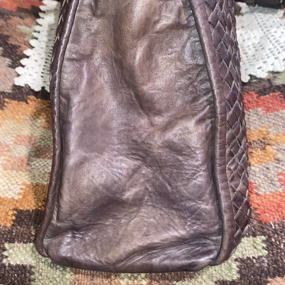 Italian Leather CrossBody - Picture 7 of 10